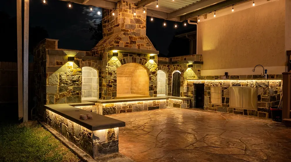 Outdoor kitchen and concrete patio design